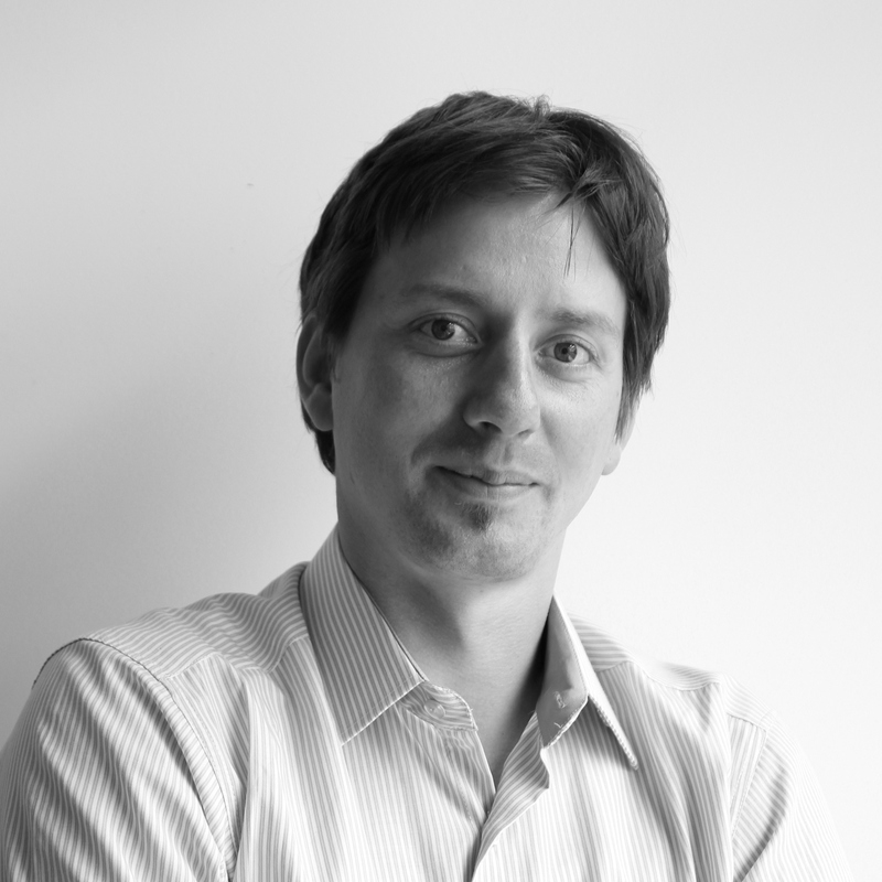 Portraitbild von Adrian Luethi